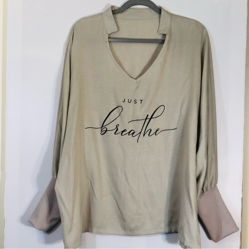Just Breath Print Tan Long Sleeve Slouchy V-Neck Top w/Dolman Sleeves Size 2XL